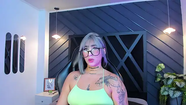 Alahia Dangelo online show from September 20, 11:37 am
