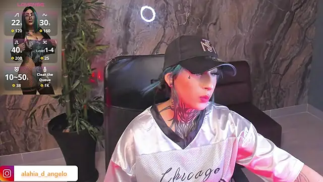 Alahia Dangelo online show from May 4, 5:27 pm