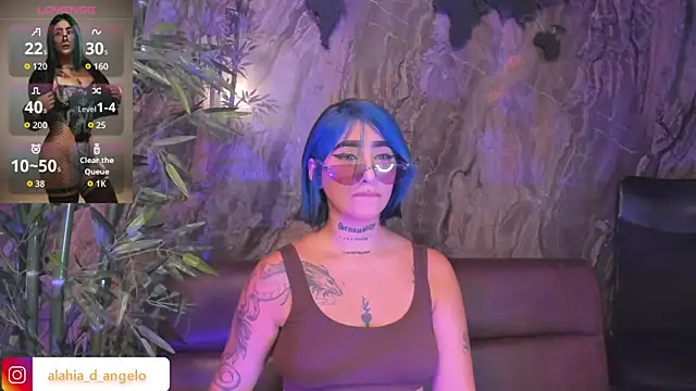 Alahia Dangelo online show from December 14, 2:22 pm