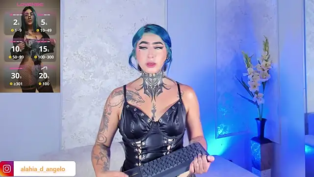 Snapshot of Alahia_Dangelo chatting on July 18, 5:43 pm Alahia Dangelo online show from July 18, 5:43 pm