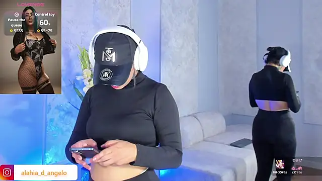 Snapshot of Alahia_Dangelo chatting on July 3, 5:41 pm Alahia Dangelo online show from July 3, 5:41 pm