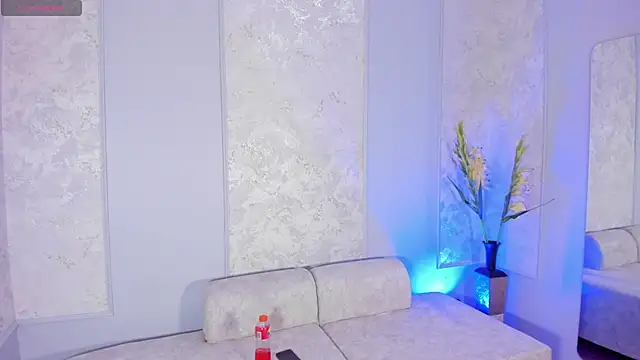 Snapshot of Alahia_Dangelo chatting on July 11, 5:46 pm Alahia Dangelo online show from July 11, 5:46 pm