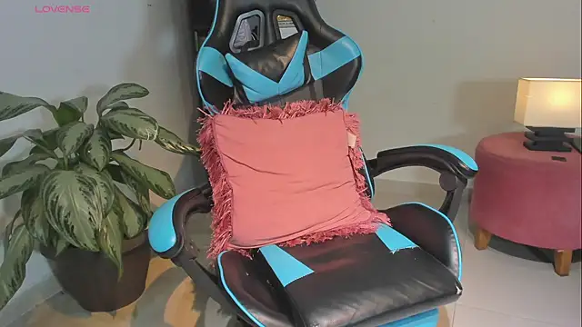  maria foxx  online show from May 23, 5:12 pm