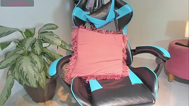  maria foxx  online show from May 20, 5:54 pm