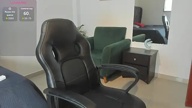  maria foxx  online show from November 4, 7:39 pm