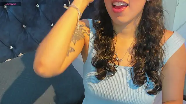  maria foxx  online show from March 5, 4:25 pm