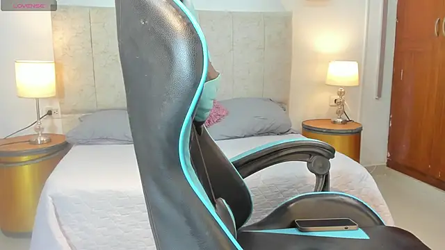  maria foxx  online show from December 5, 6:28 pm