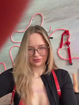 Queen Lynn online show from June 1, 2:34 am