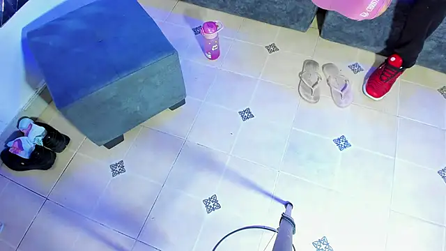 playsgirlhot online show from April 14, 11:15 am