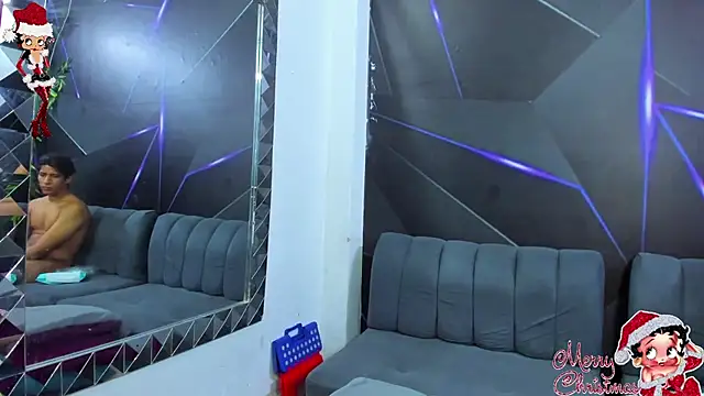 playsgirlhot online show from November 16, 11:41 pm