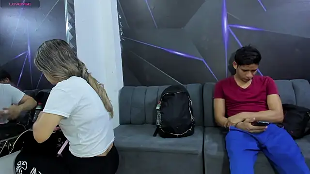 playsgirlhot online show from March 14, 11:16 am