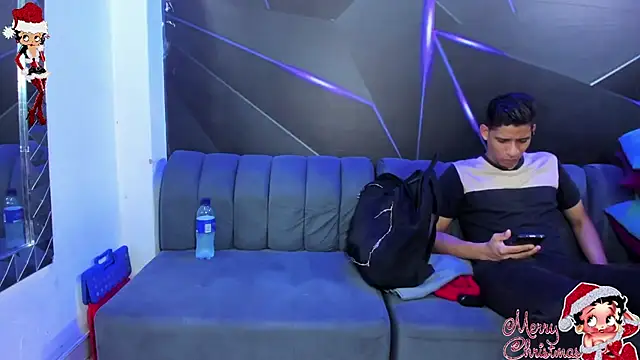 playsgirlhot online show from November 30, 11:16 pm