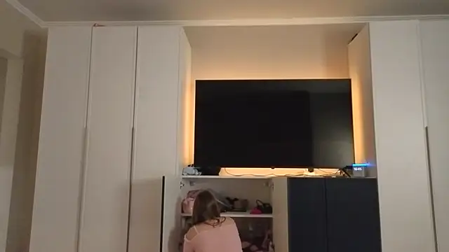 endlesssoffi online show from November 17, 8:24 pm