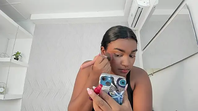 kayna gomez online show from April 4, 7:09 pm