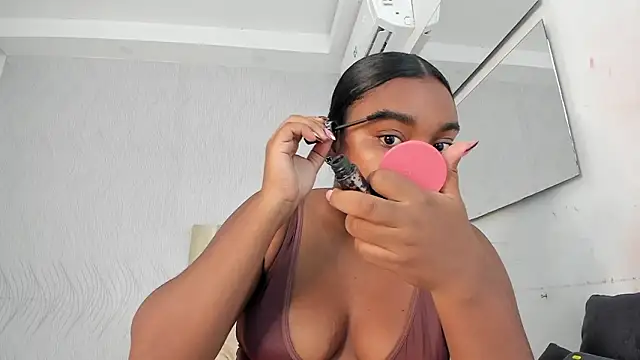 kayna gomez online show from March 22, 7:15 pm