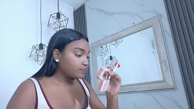 kayna gomez online show from June 9, 7:37 pm