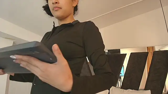 Milkdulce1 online show from November 6, 1:59 pm