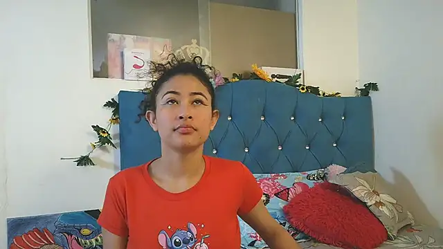 Milkdulce1 online show from December 20, 1:36 pm