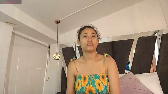 Milkdulce1 online show from November 10, 1:16 pm