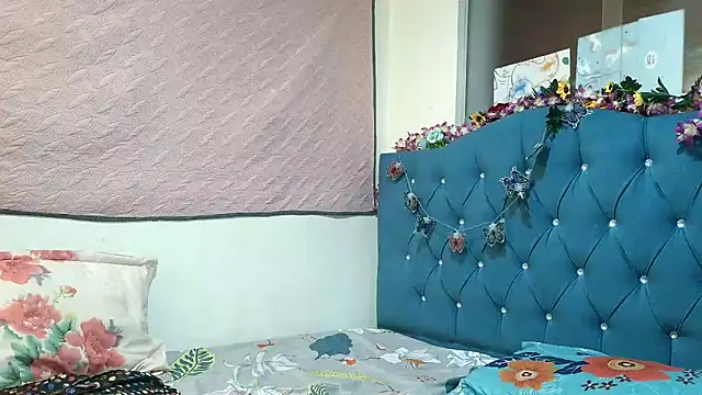 Milkdulce1 online show from March 9, 4:32 pm