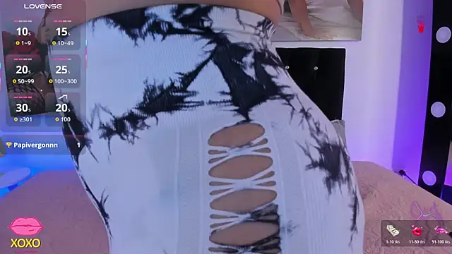 vaiolet triana online show from April 18, 6:21 pm