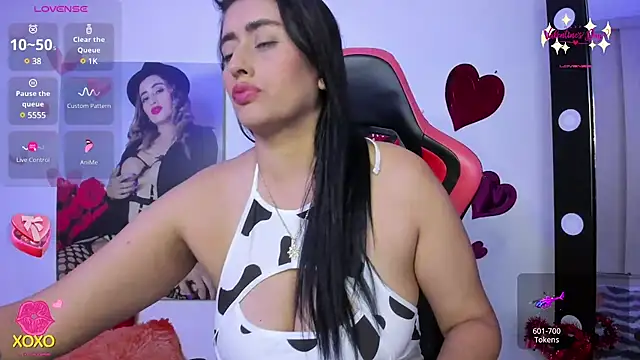 vaiolet triana online show from February 8, 4:46 pm