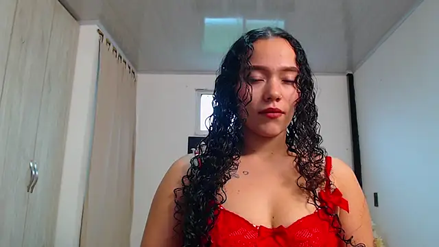 Snapshot of amaranta_f00x chatting on November 30, 12:39 pm amaranta f00x online show from November 30, 12:39 pm