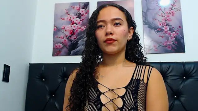 Snapshot of amaranta_f00x chatting on November 20, 1:12 pm amaranta f00x online show from November 20, 1:12 pm