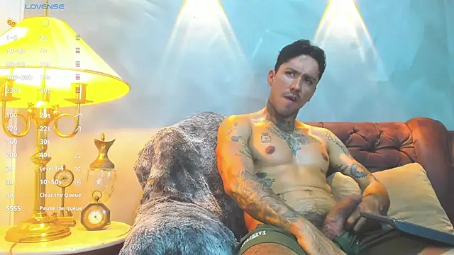 Dylanstonne online show from January 17, 11:29 pm