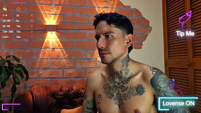 Dylanstonne online show from October 30, 9:11 pm