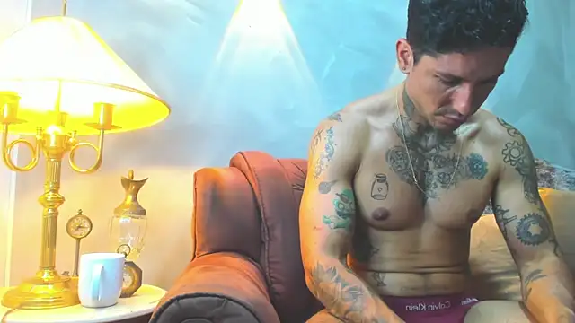 Dylanstonne online show from January 18, 10:28 pm