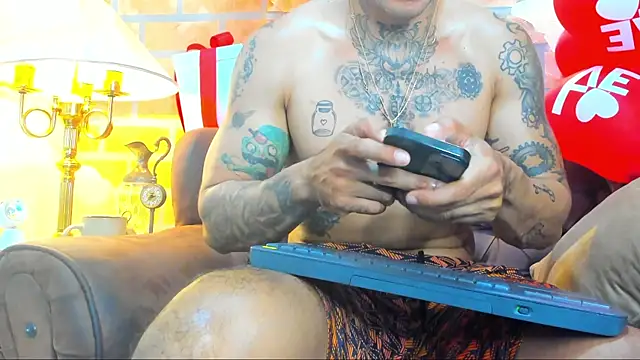 Dylanstonne online show from February 9, 1:14 pm