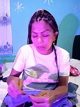 dulcesilvana10 online show from December 17, 10:54 pm