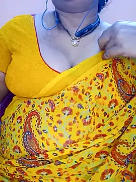 Snapshot of Sexy-Telugunayana2 chatting on February 10, 10:09 am Sexy-Telugunayana2 online show from February 10, 10:09 am