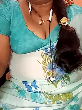 Snapshot of Sexy-Telugunayana2 chatting on February 16, 8:32 am Sexy-Telugunayana2 online show from February 16, 8:32 am