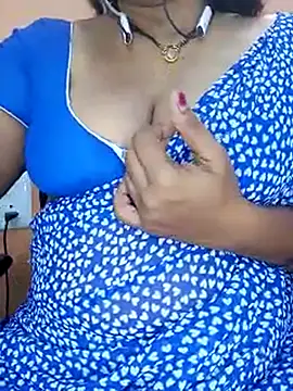 Snapshot of Sexy-Telugunayana2 chatting on February 17, 2:28 pm Sexy-Telugunayana2 online show from February 17, 2:28 pm