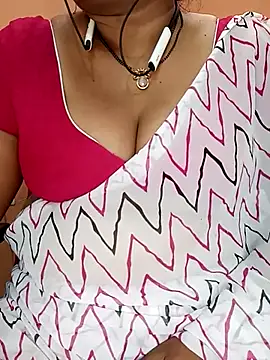 Snapshot of Sexy-Telugunayana2 chatting on February 14, 5:57 pm Sexy-Telugunayana2 online show from February 14, 5:57 pm