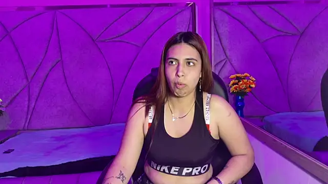 Tammy Blackk online show from November 25, 4:35 am