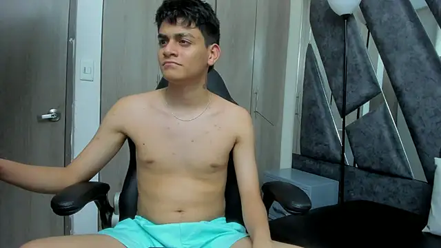 Snapshot of Yef_Thin chatting on January 7, 3:55 am Yef Thin online show from January 7, 3:55 am