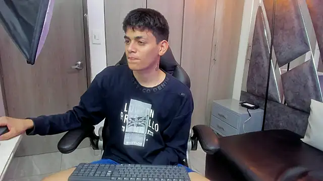 Yef Thin online show from November 22, 4:00 am