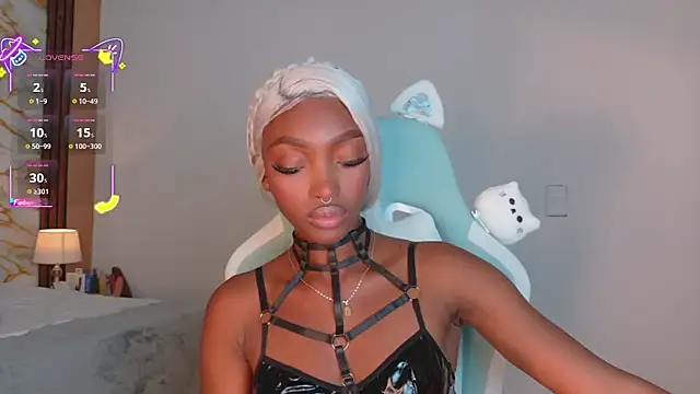 ahvi ebony online show from March 26, 1:09 pm