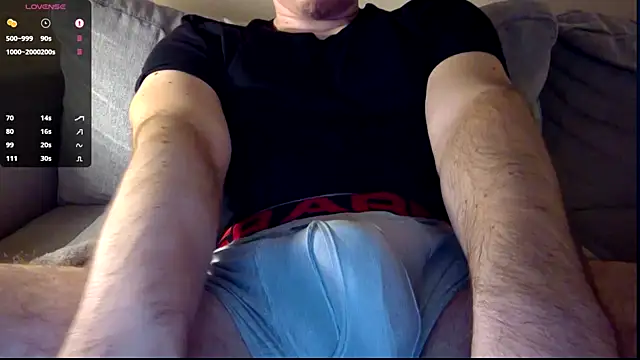 Snapshot of hungking10 chatting on February 14, 7:54 pm hungking10 online show from February 14, 7:54 pm
