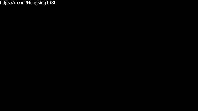 Snapshot of hungking10 chatting on September 14, 12:11 am hungking10 online show from September 14, 12:11 am