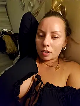 Sparkle2206 online show from October 7, 2:45 am