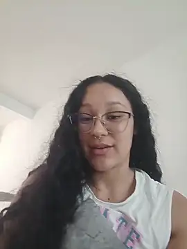 chunn liioo online show from November 17, 8:46 pm