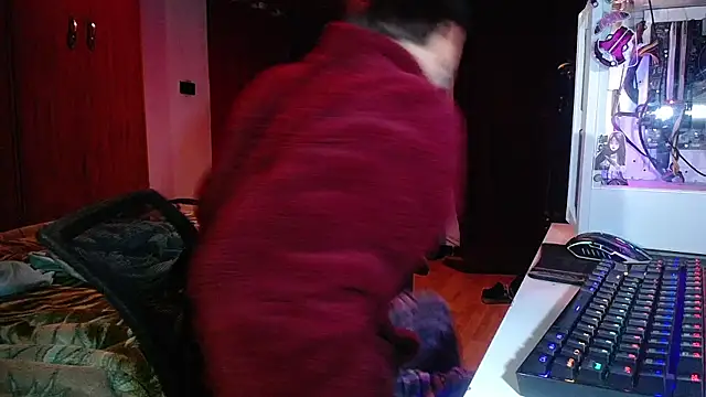 esjrobles online show from March 18, 5:02 am