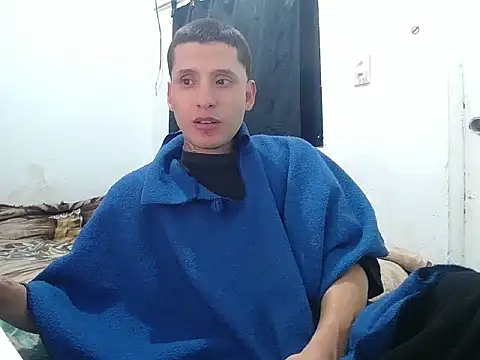 esjrobles online show from October 8, 3:02 pm