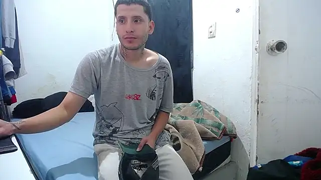 esjrobles online show from October 15, 4:59 pm