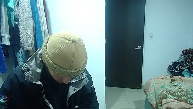 esjrobles online show from March 11, 12:15 am