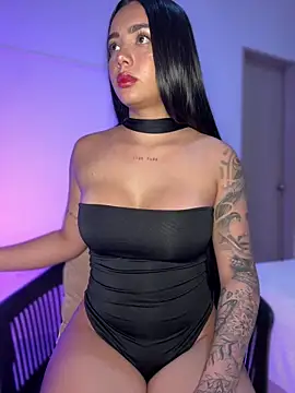 Pink Jazmin online show from May 22, 1:25 am